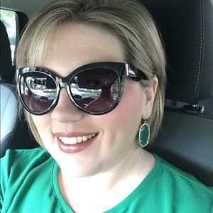 Meet your Posher, Kelly